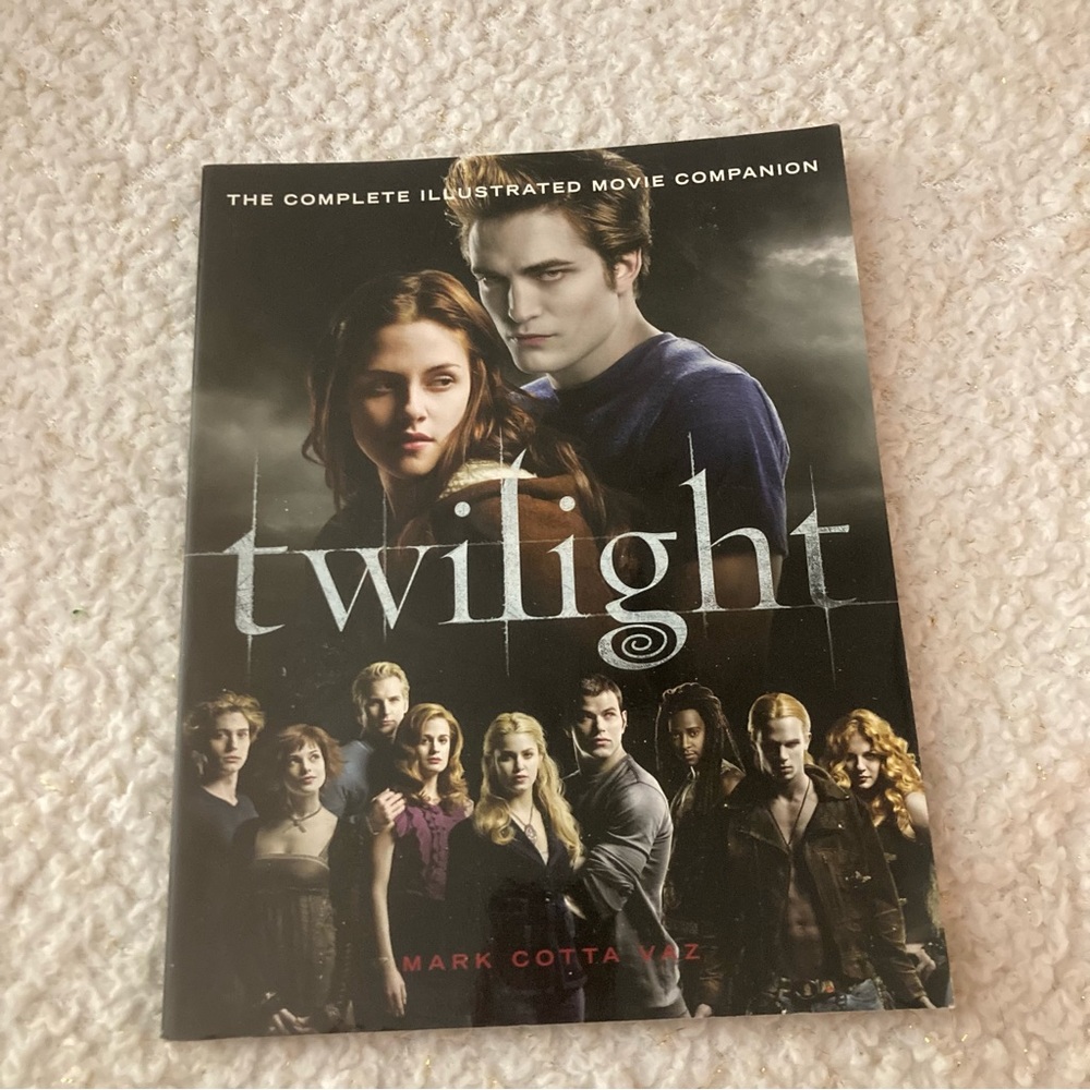 Twilight magazine book great‎ condition